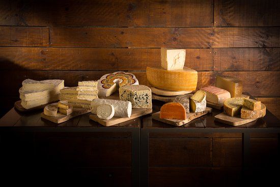 Dom Queijo Cheese House
