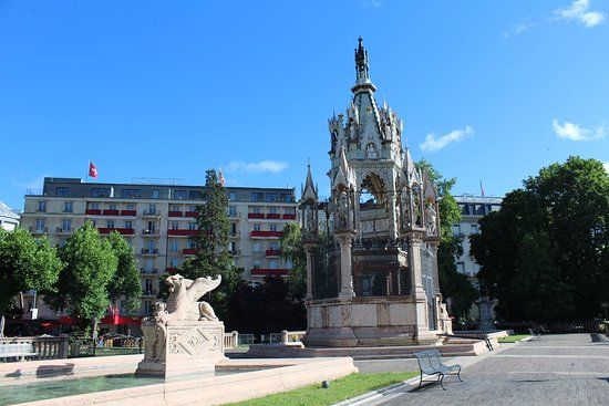 Monument Brunswick