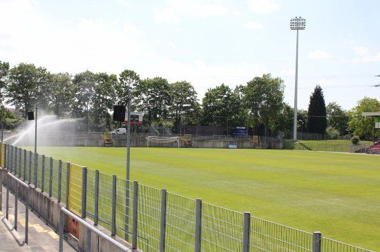 Paul-Janes-Stadion
