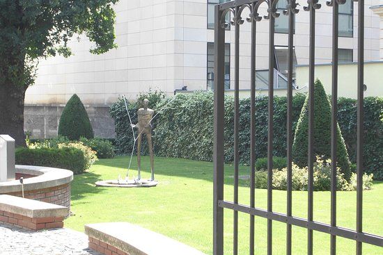 Sculpture Diviner