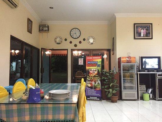 Ayam Goreng Suharti