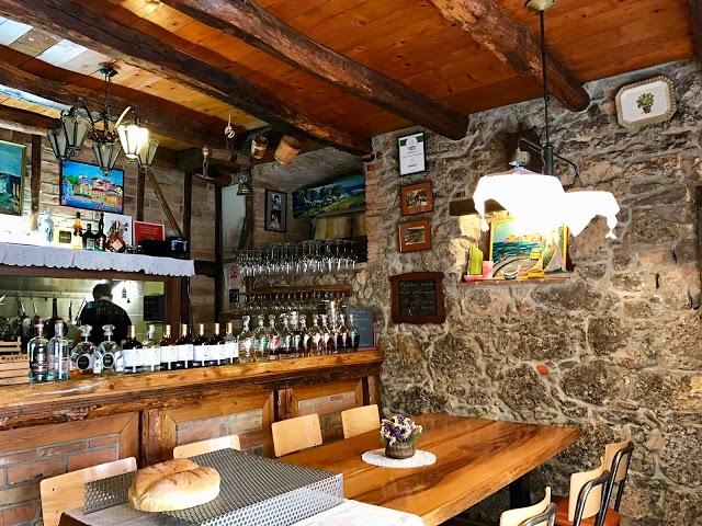 Valle Losca Tavern