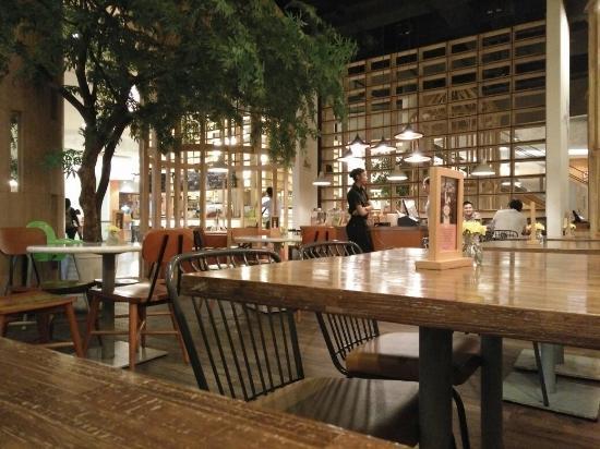 Hummingbird Eatery