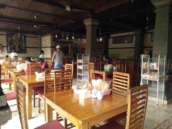 Warung Babi Guling Ibu Oka 2