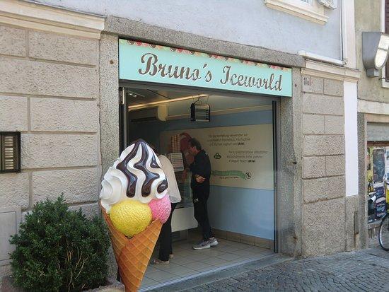 Bruno's Iceworld