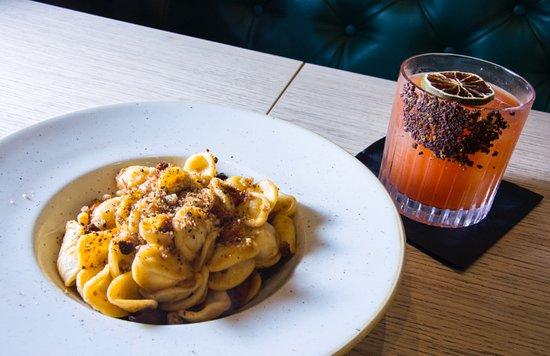 Unplug Food&Mixology