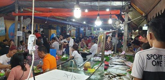 Bola Seafood Acui