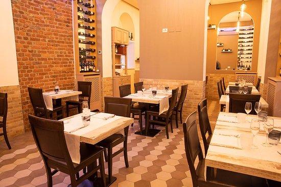 Savorlee's Gourmet Restaurant