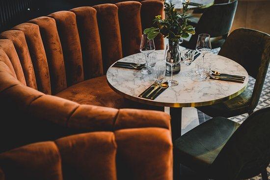 Clique Cafe & Bar