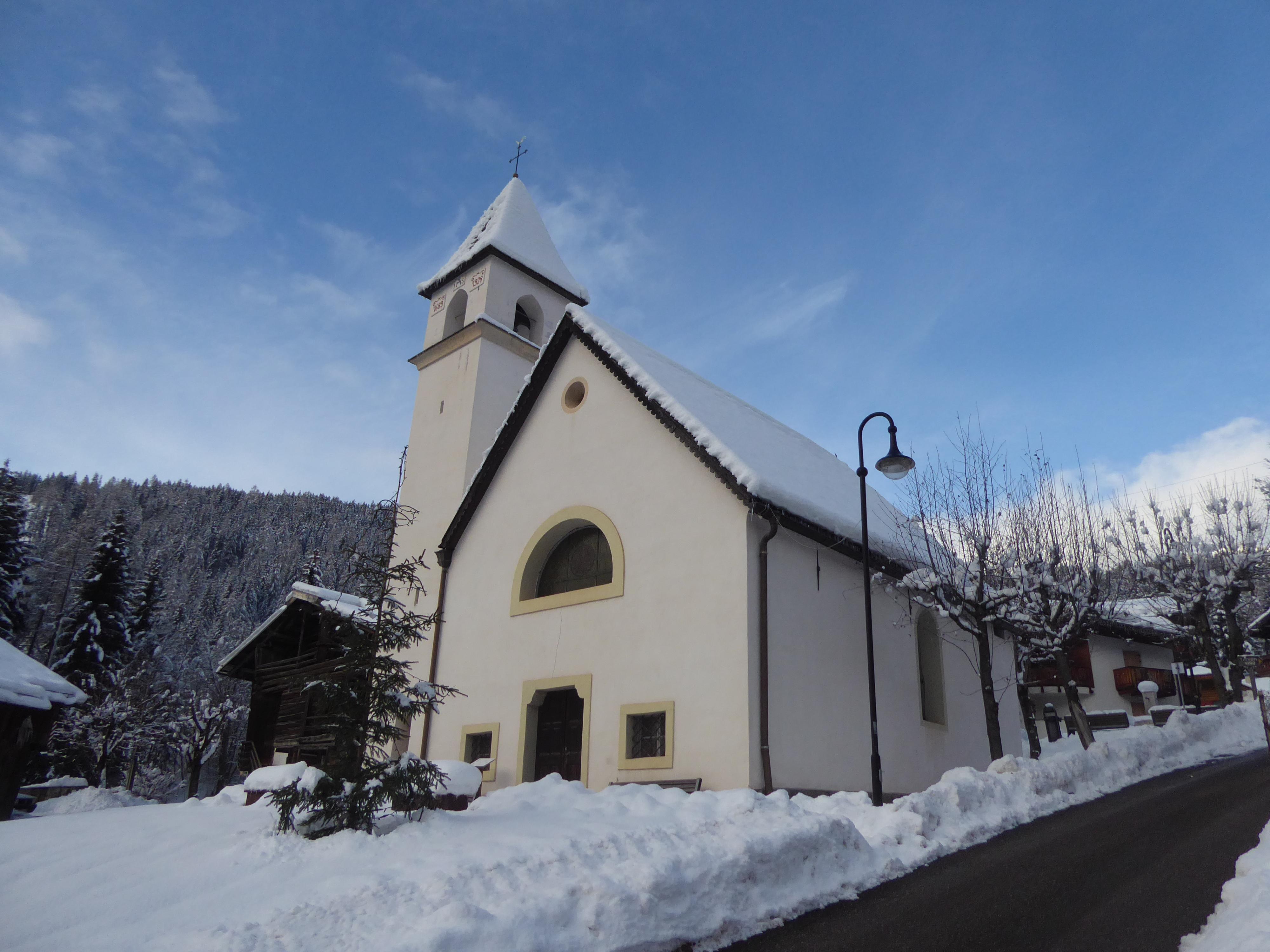Chiesetta di Barbide