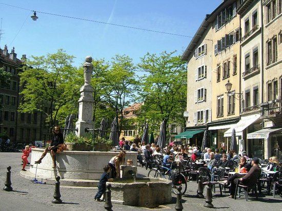 Place du Bourg-de-Four